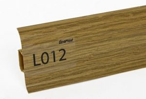 Плинтус L012 Дуб рустик с кабель каналом